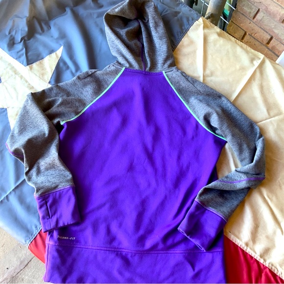 Nike Therma-Fit Purple, Lime, Gray - Picture 4 of 5